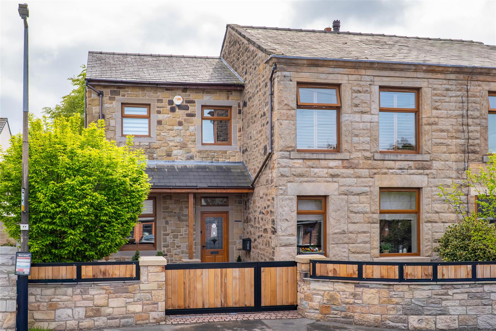 3 bed property in Chorley Old Road, Chorley